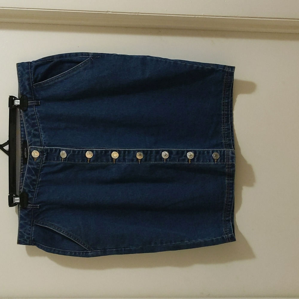 Forever 21 skirt